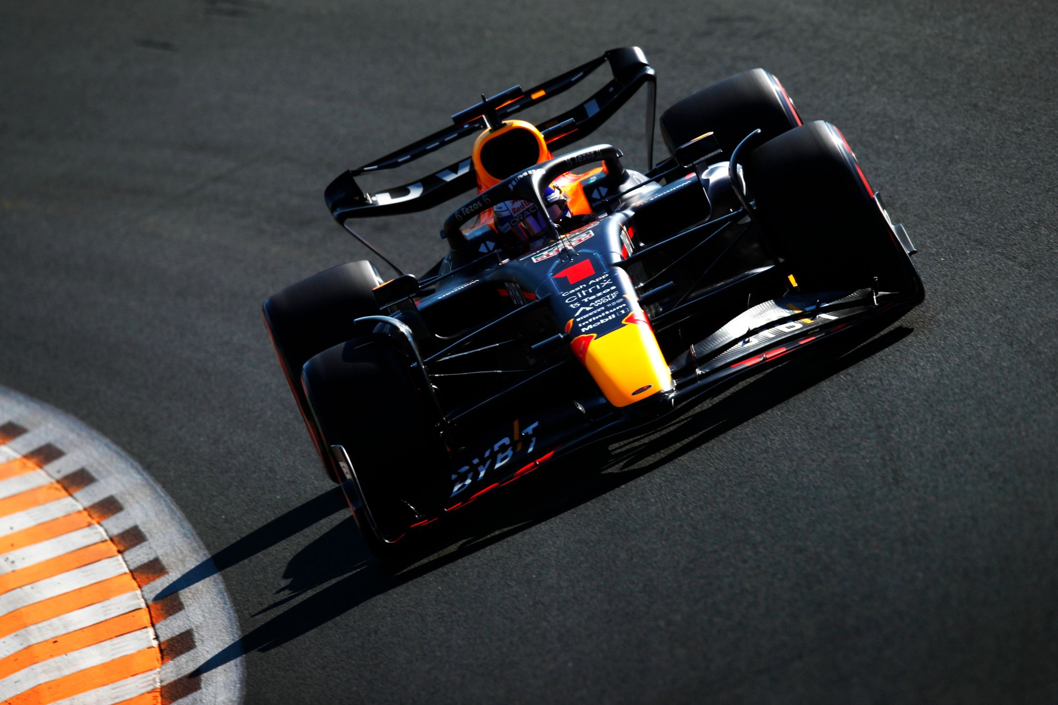 red bull f1 2022 wallpaper